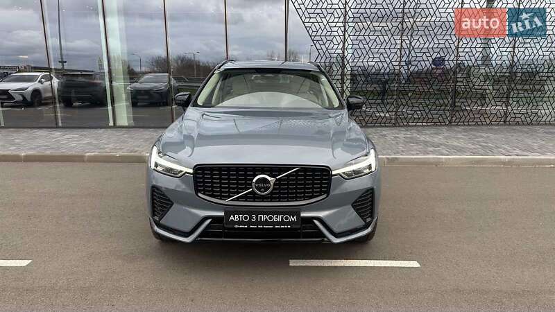 Внедорожник / Кроссовер Volvo XC60 2023 в Киеве