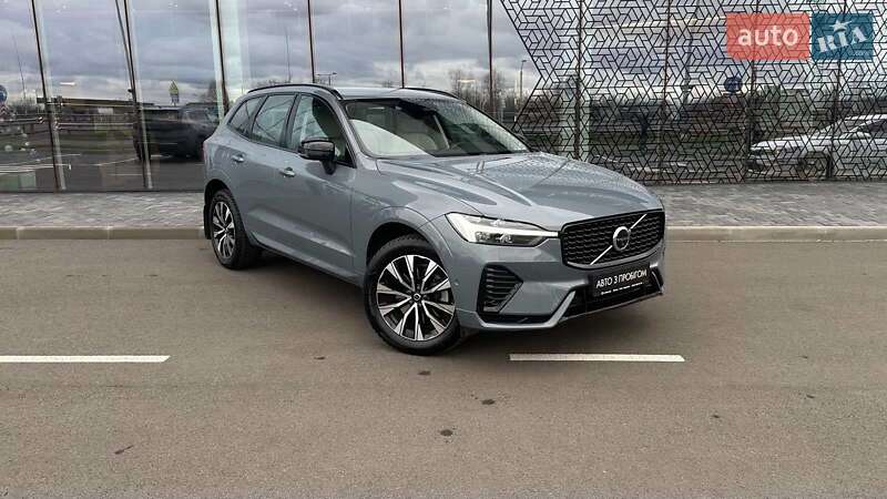 Внедорожник / Кроссовер Volvo XC60 2023 в Киеве