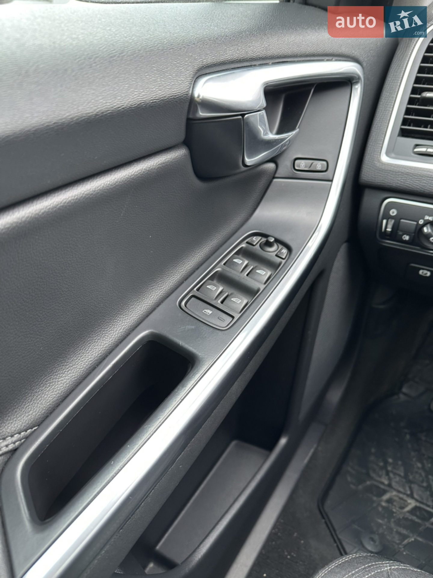 2015 Volvo XC60 - мініатюра 21