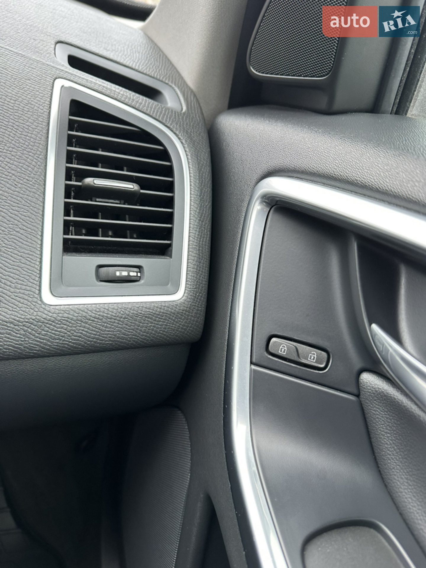 2015 Volvo XC60 - мініатюра 27