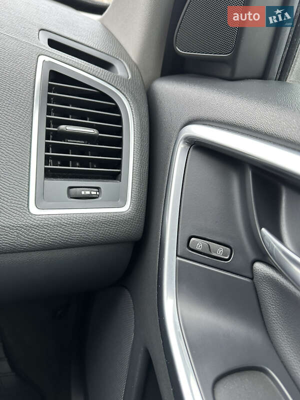 Позашляховик / Кросовер Volvo XC60 2015 в Хмельницькому