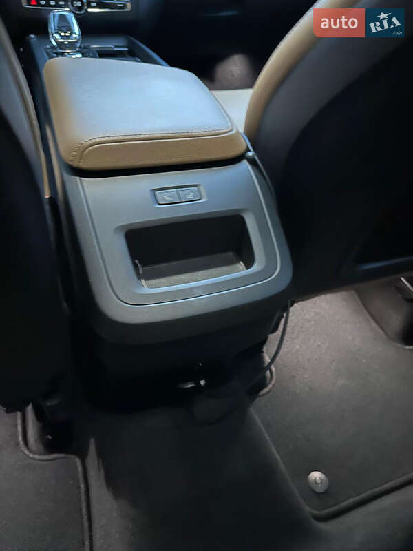 Внедорожник / Кроссовер Volvo XC60 2022 в Киеве фото 15 Внедорожник / Кроссовер Volvo XC60 2022 в Киеве