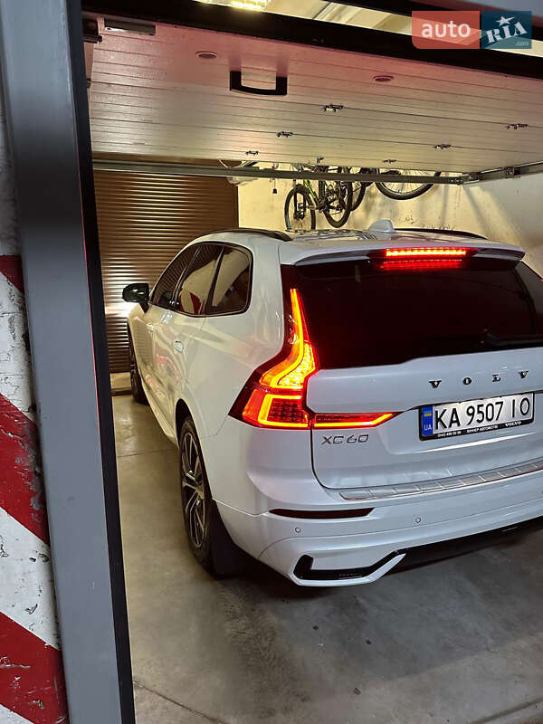 Внедорожник / Кроссовер Volvo XC60 2022 в Киеве фото 35 Внедорожник / Кроссовер Volvo XC60 2022 в Киеве