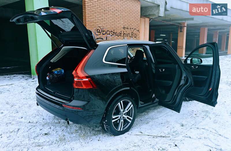 Позашляховик / Кросовер Volvo XC60 2019 в Львові