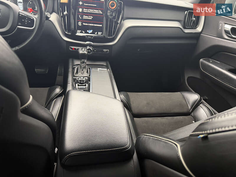 Позашляховик / Кросовер Volvo XC60 2017 в Рівному