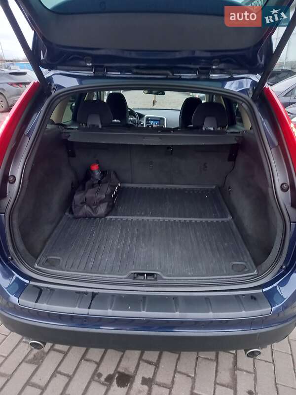 Позашляховик / Кросовер Volvo XC60 2011 в Полтаві фото 27 Позашляховик / Кросовер Volvo XC60 2011 в Полтаві