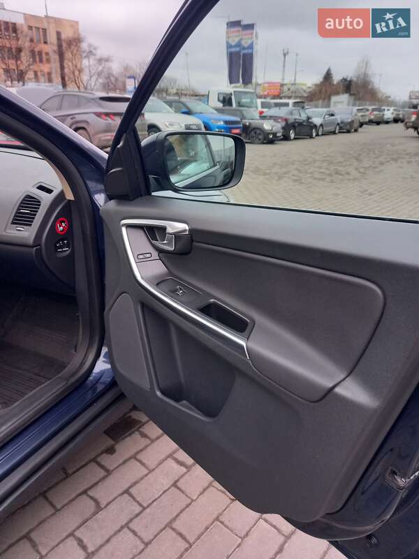 Позашляховик / Кросовер Volvo XC60 2011 в Полтаві фото 31 Позашляховик / Кросовер Volvo XC60 2011 в Полтаві