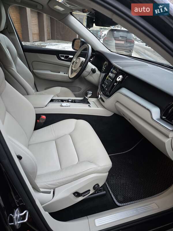 Внедорожник / Кроссовер Volvo XC60 2017 в Виннице