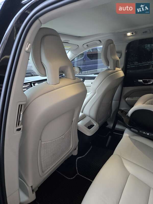 Внедорожник / Кроссовер Volvo XC60 2017 в Виннице