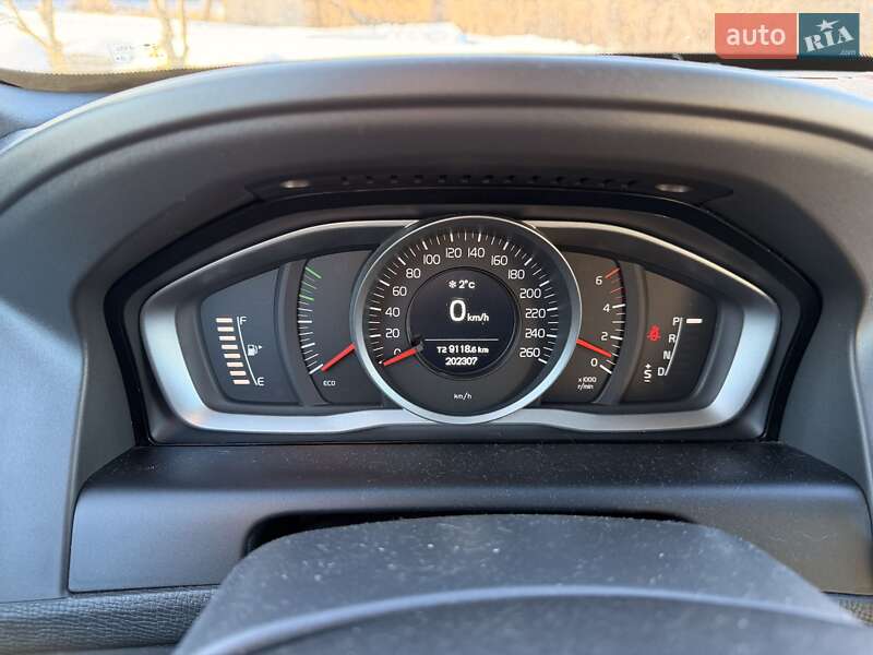 Внедорожник / Кроссовер Volvo XC60 2016 в Бродах