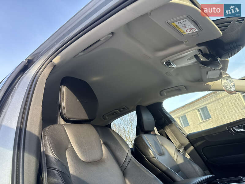 Внедорожник / Кроссовер Volvo XC60 2018 в Дубно фото 40 Внедорожник / Кроссовер Volvo XC60 2018 в Дубно