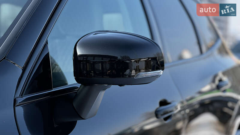 Внедорожник / Кроссовер Volvo XC60 2024 в Киеве