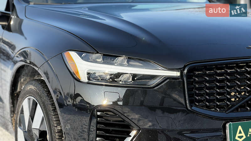 Внедорожник / Кроссовер Volvo XC60 2024 в Киеве