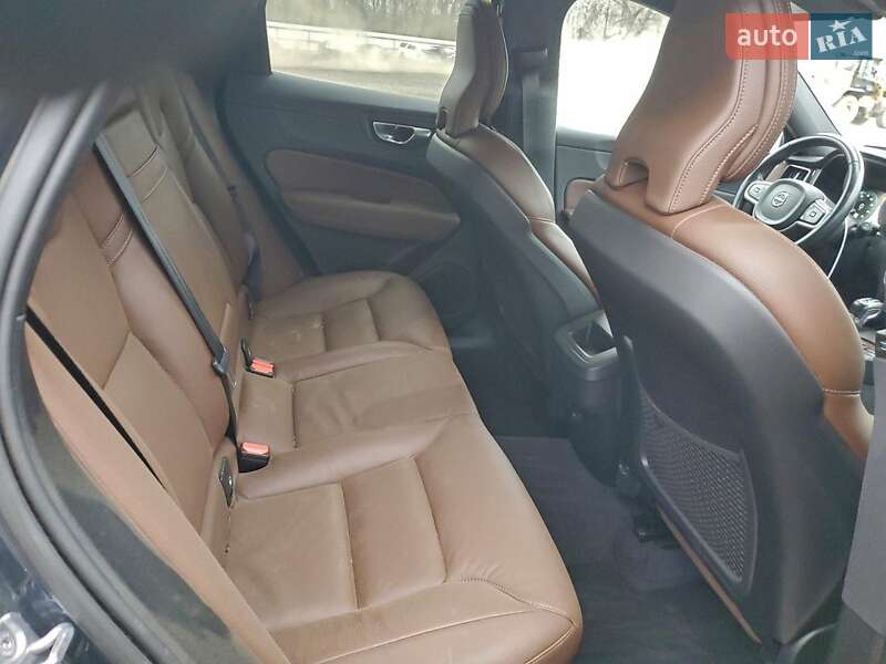 Позашляховик / Кросовер Volvo XC60 2021 в Хмельницькому