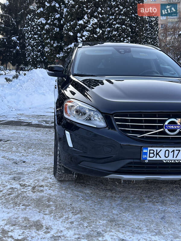 Внедорожник / Кроссовер Volvo XC60 2015 в Ровно