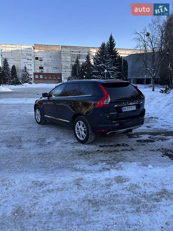 Внедорожник / Кроссовер Volvo XC60 2015 в Ровно