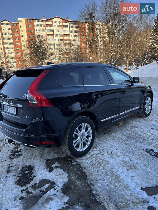 Внедорожник / Кроссовер Volvo XC60 2015 в Ровно