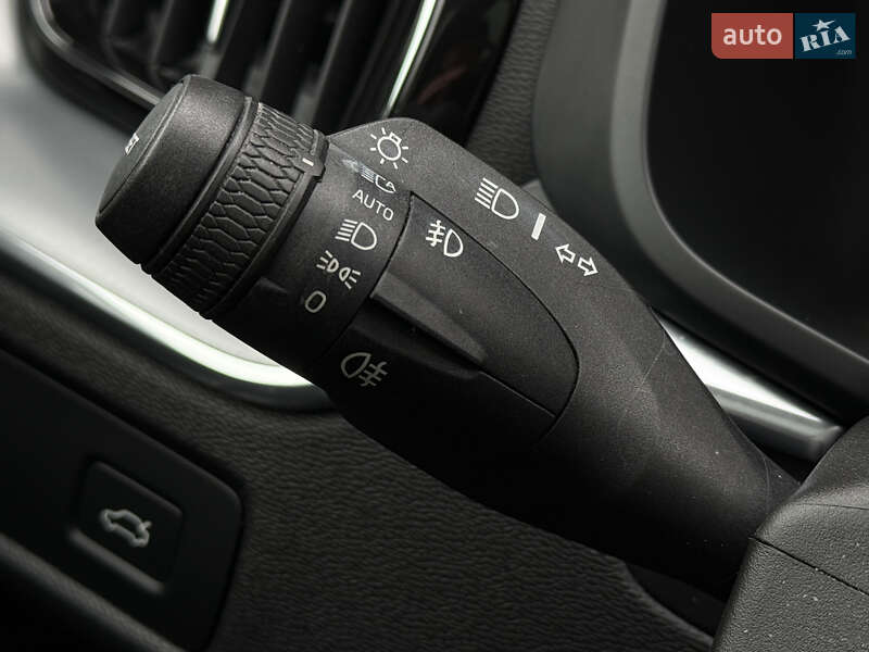 Внедорожник / Кроссовер Volvo XC60 2019 в Дрогобыче