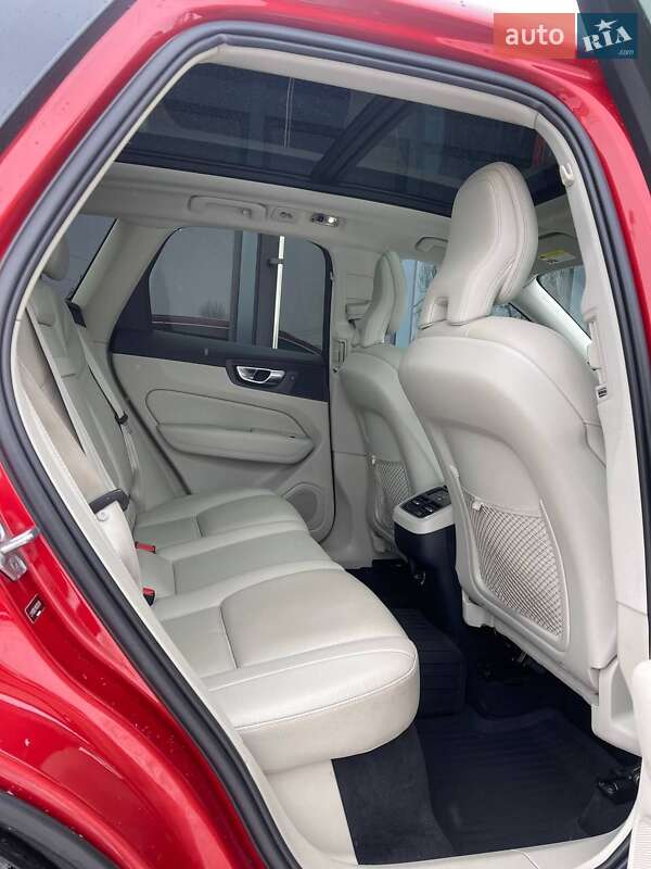Внедорожник / Кроссовер Volvo XC60 2018 в Киеве фото 22 Внедорожник / Кроссовер Volvo XC60 2018 в Киеве