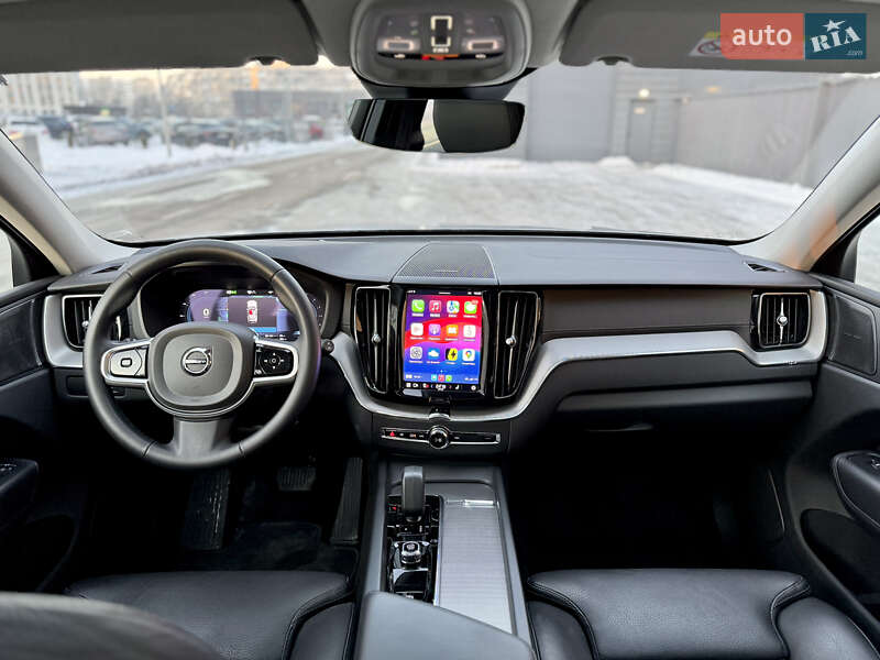 Внедорожник / Кроссовер Volvo XC60 2022 в Киеве