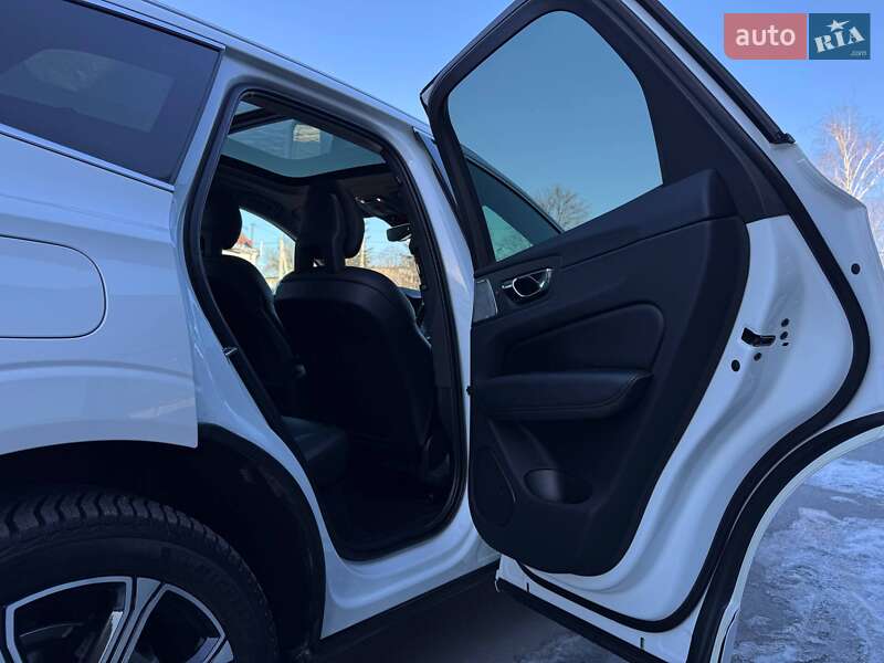 Внедорожник / Кроссовер Volvo XC60 2018 в Ровно