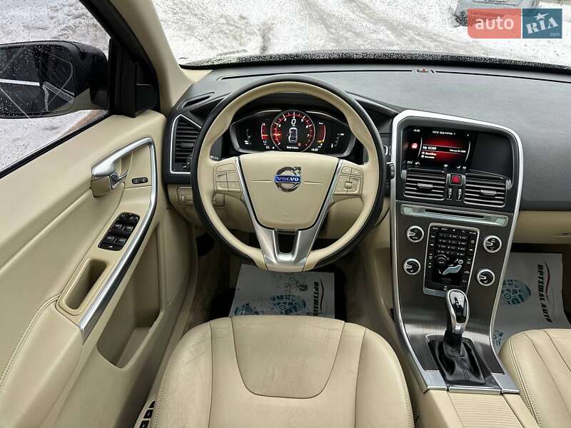 Внедорожник / Кроссовер Volvo XC60 2016 в Львове фото 29 Внедорожник / Кроссовер Volvo XC60 2016 в Львове