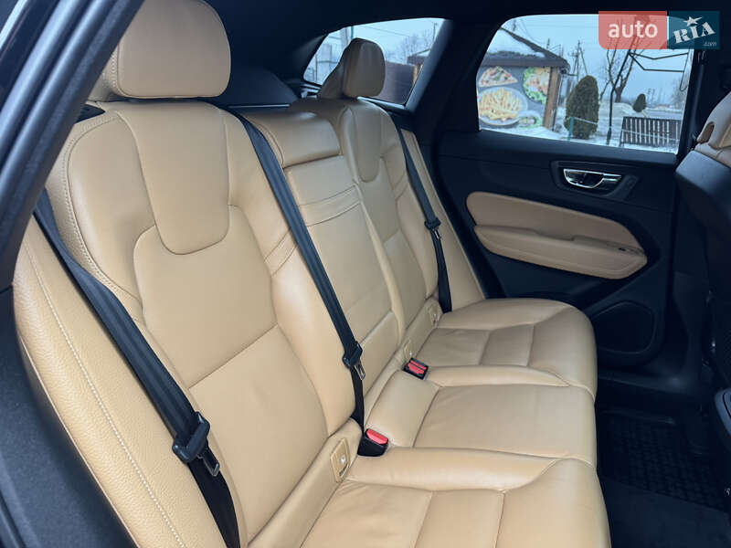 Внедорожник / Кроссовер Volvo XC60 2018 в Лопатине фото 49 Внедорожник / Кроссовер Volvo XC60 2018 в Лопатине