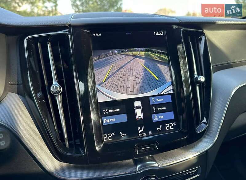 Внедорожник / Кроссовер Volvo XC60 2019 в Киеве