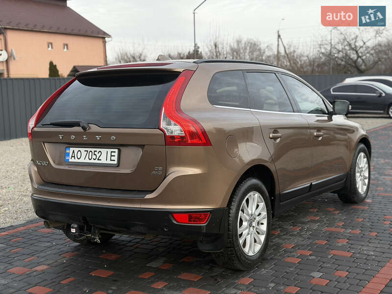 Внедорожник / Кроссовер Volvo XC60 2009 в Берегово