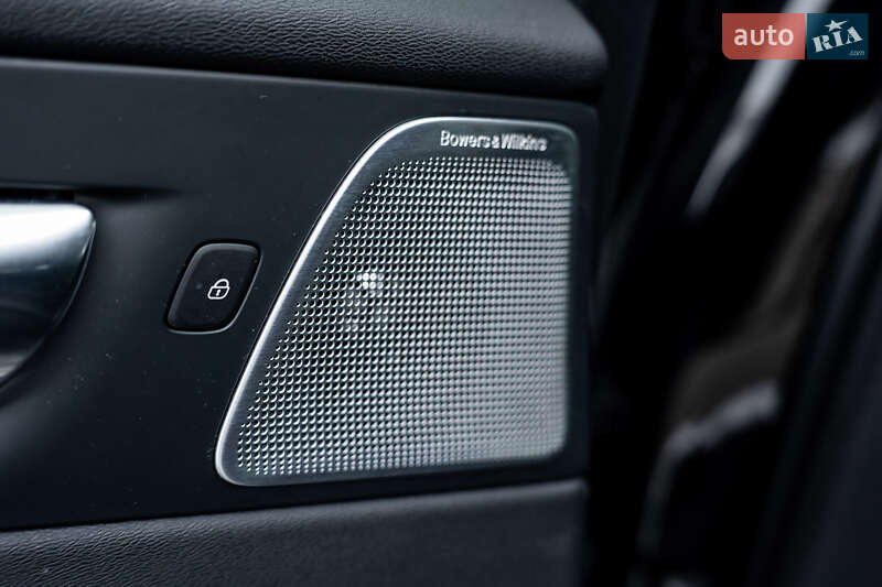 Внедорожник / Кроссовер Volvo XC60 2018 в Киеве фото 20 Внедорожник / Кроссовер Volvo XC60 2018 в Киеве