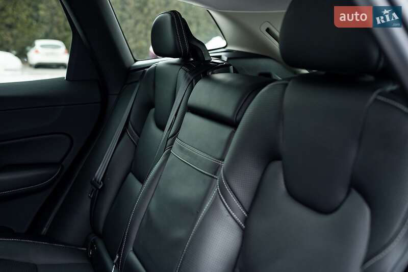 Внедорожник / Кроссовер Volvo XC60 2018 в Киеве фото 51 Внедорожник / Кроссовер Volvo XC60 2018 в Киеве