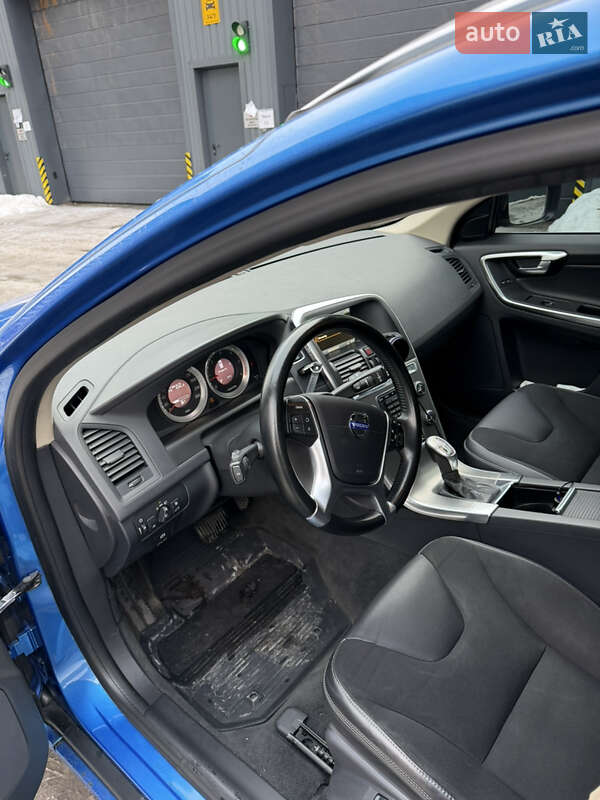 Внедорожник / Кроссовер Volvo XC60 2012 в Киеве фото 8 Внедорожник / Кроссовер Volvo XC60 2012 в Киеве