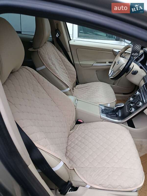 Внедорожник / Кроссовер Volvo XC60 2014 в Ивано-Франковске фото 2 Внедорожник / Кроссовер Volvo XC60 2014 в Ивано-Франковске