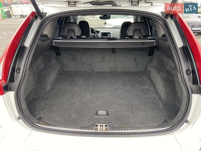 Позашляховик / Кросовер Volvo XC60 2014 в Чернівцях