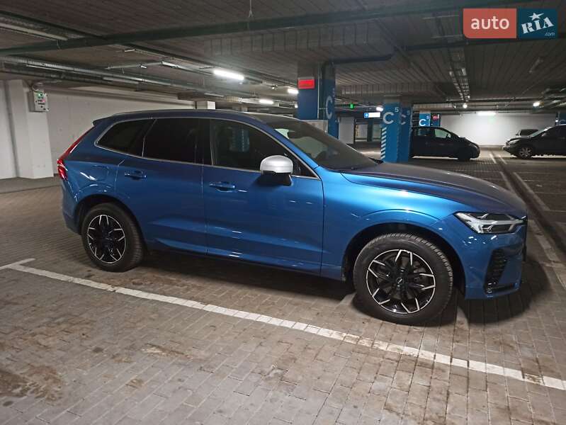 Внедорожник / Кроссовер Volvo XC60 2018 в Киеве