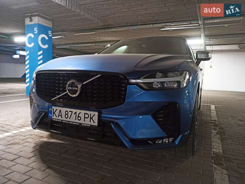 Внедорожник / Кроссовер Volvo XC60 2018 в Киеве