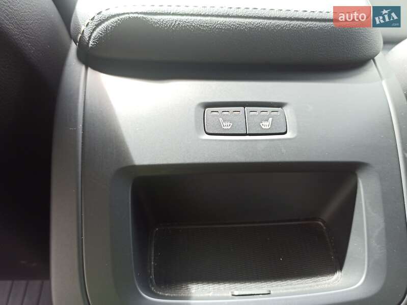 Внедорожник / Кроссовер Volvo XC60 2018 в Киеве