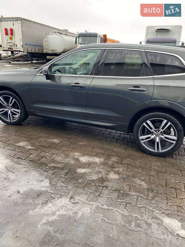 Внедорожник / Кроссовер Volvo XC60 2018 в Ровно