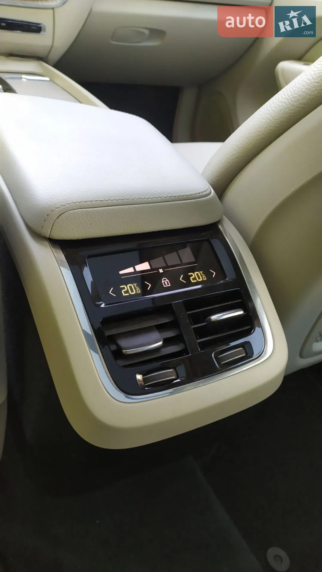 2022 Volvo XC60 - мініатюра 20