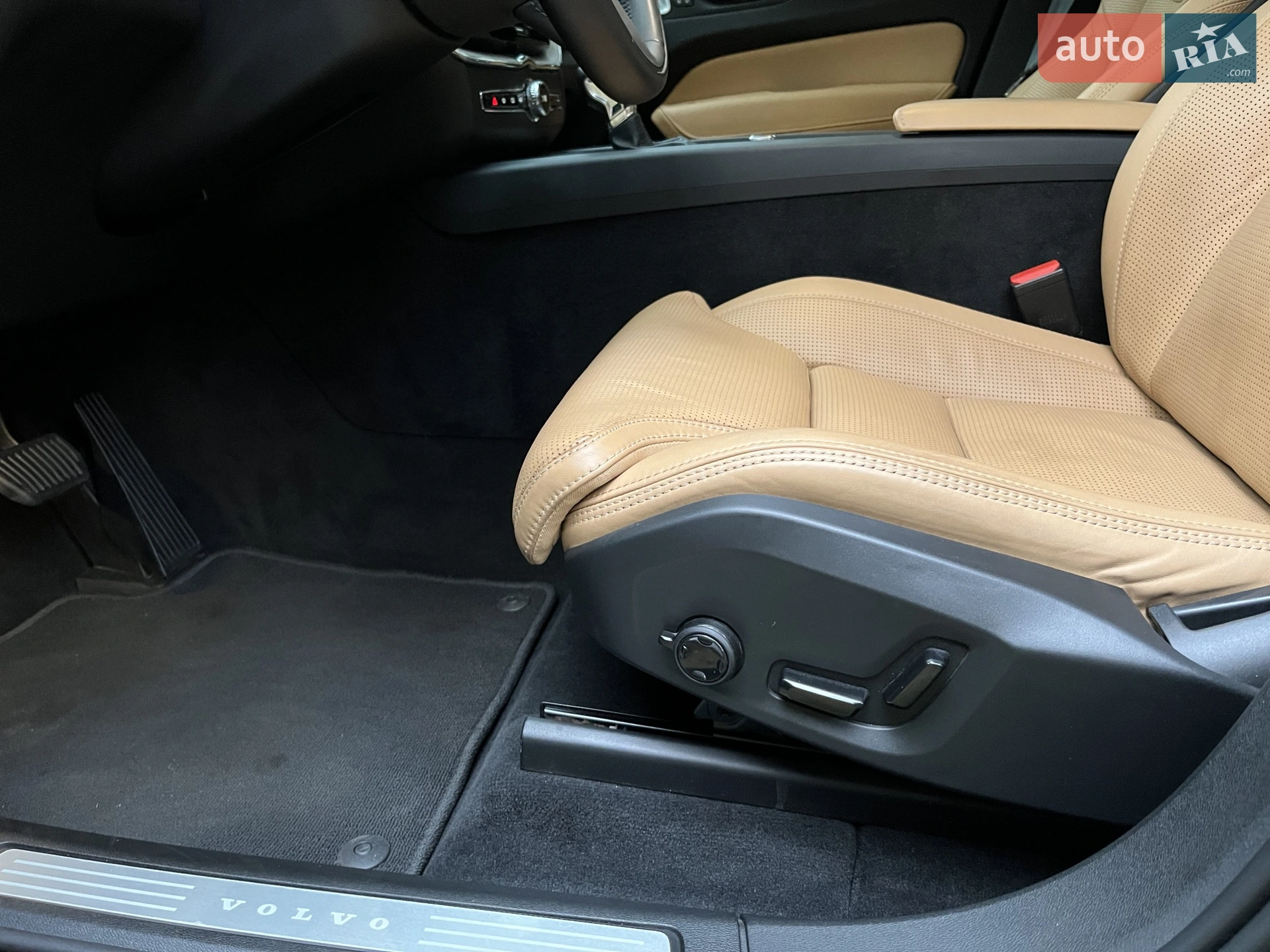 2017 Volvo XC60 - мініатюра 34