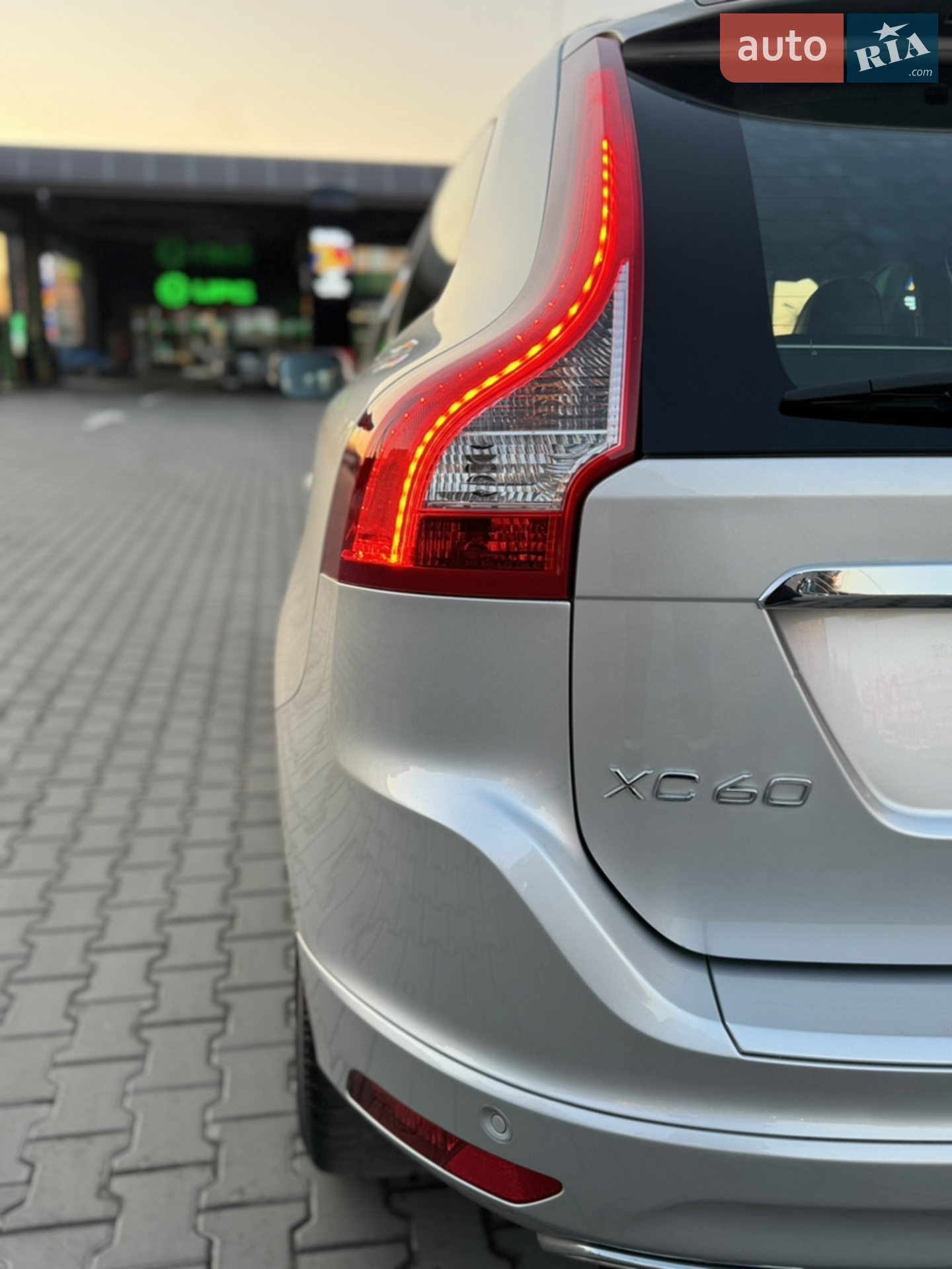 2017 Volvo XC60 - мініатюра 9