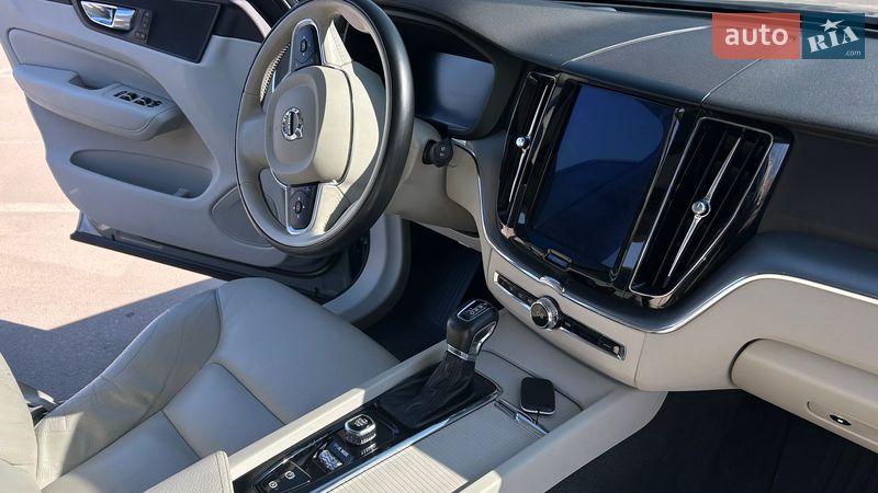 Внедорожник / Кроссовер Volvo XC60 2018 в Ивано-Франковске
