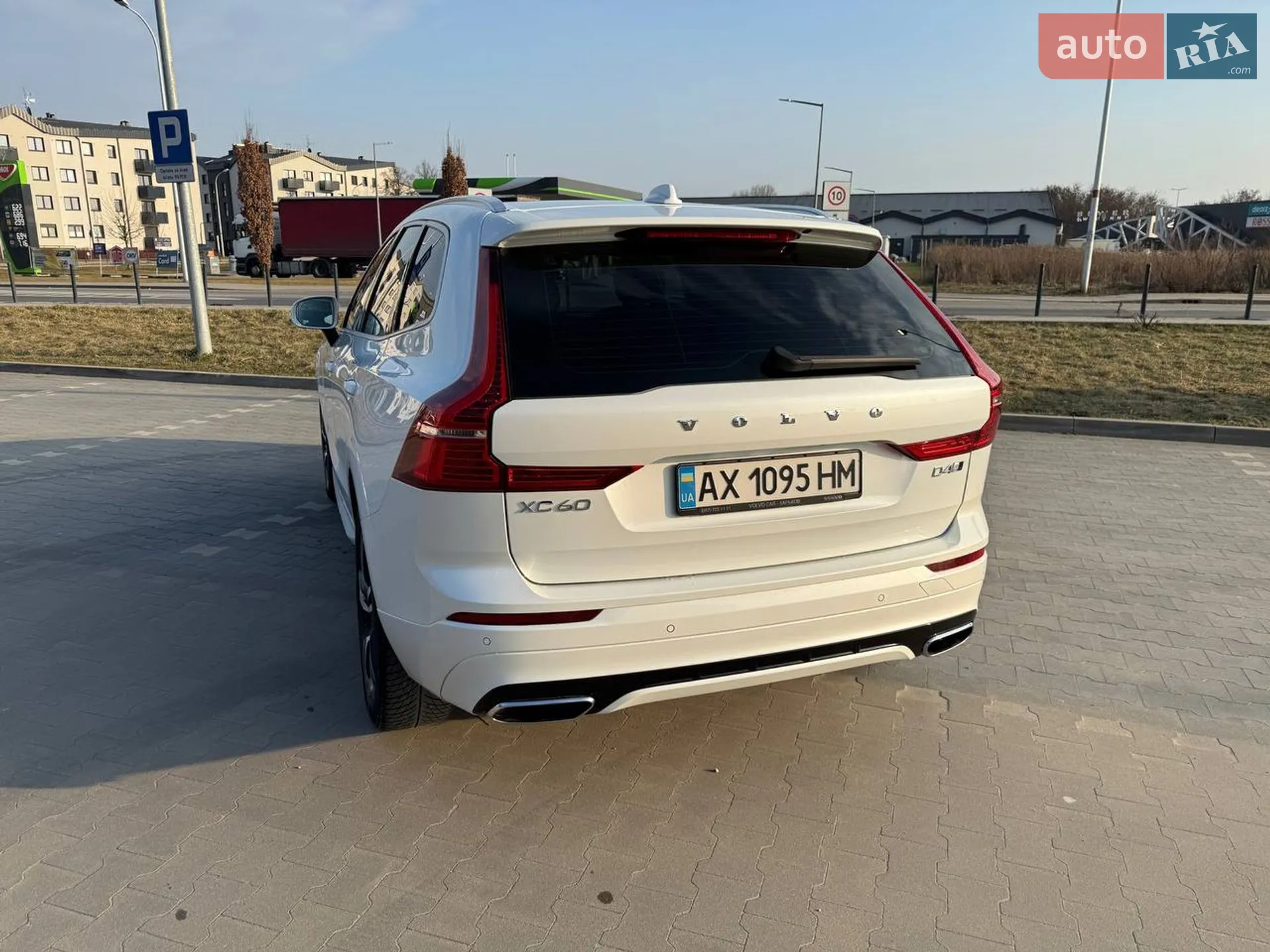 2018 Volvo XC60 - мініатюра 8