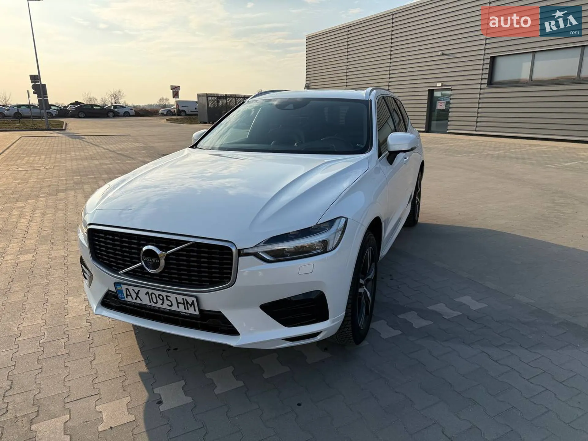 2018 Volvo XC60 - мініатюра 2