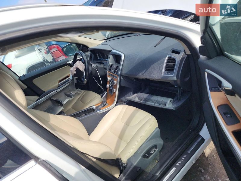 Внедорожник / Кроссовер Volvo XC60 2017 в Тернополе