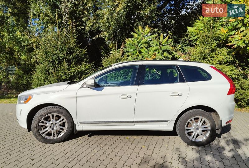 Позашляховик / Кросовер Volvo XC60 2015 в Львові