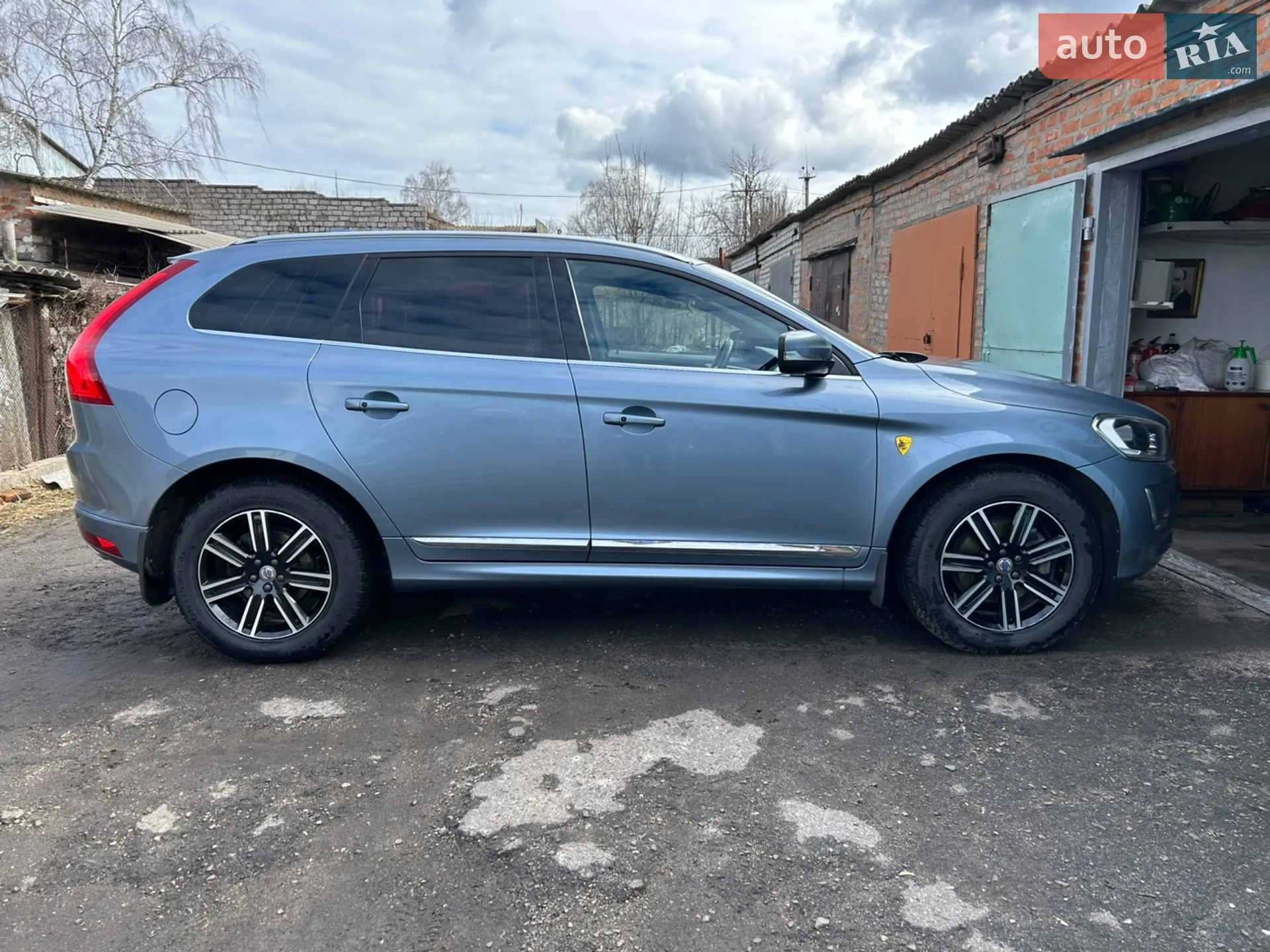 2016 Volvo XC60 - фото 1