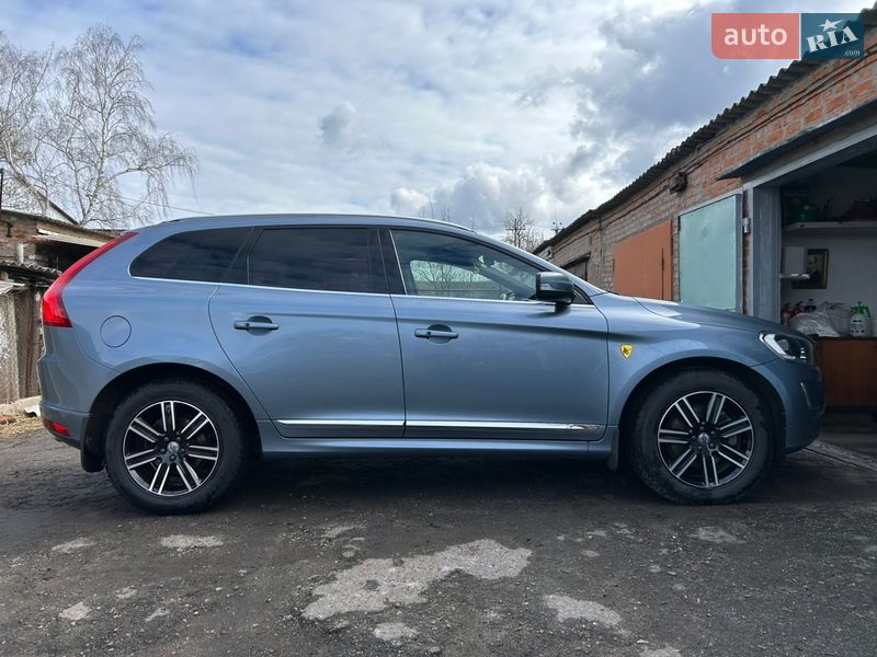 Внедорожник / Кроссовер Volvo XC60 2016 в Полтаве