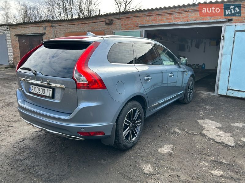 Внедорожник / Кроссовер Volvo XC60 2016 в Полтаве