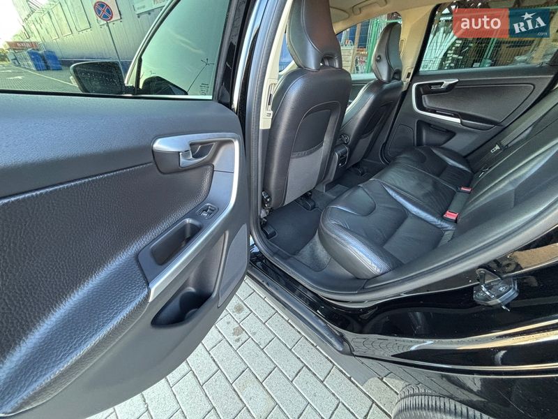 Позашляховик / Кросовер Volvo XC60 2009 в Нововолинську